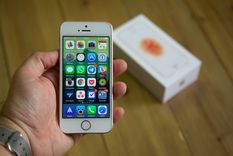 la peor decepcion: compro un iphone en internet y le llego algo ridiculo la peor decepcion: compro un iphone en internet y le llego algo ridiculo