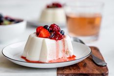 Panna cotta Un postre delicioso para hacer en pocos pasos. Foto: Jernej Kitchen