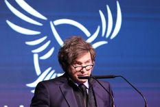 El presidente Javier Milei en el evento que celebró La Libertad Avanza en el Yacht Club de Puerto Madero para recaudar fondos para la campaña. &nbsp;