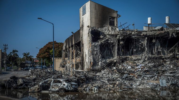 Un ataque terrorista que vuelve a quebrar la humanidad. Foto: DPA