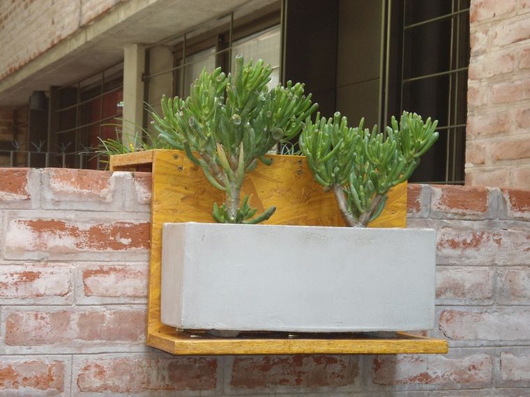 Con buenas ideas, podemos decorar las medianeras sin gastar dinero. Foto: Pinterest