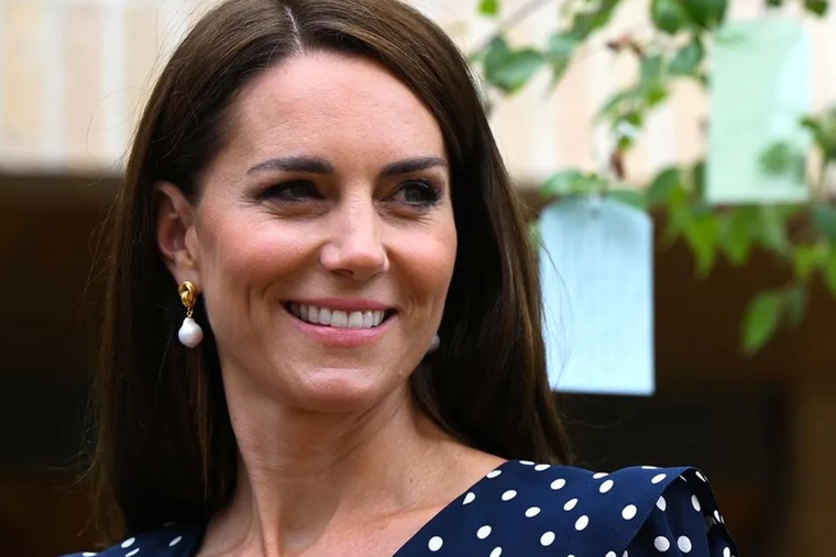 Este fue el llamativo vestido rosa con el que se lució Kate Middleton. Foto: INSTAGRAM @princeandprincessofwales