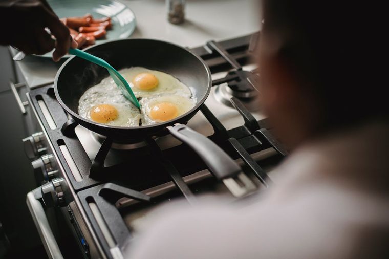 El trucazo definitivo para que no se pegue la sartén La sartén es un elemento indispensable en la cocina. Foto: Pexels
