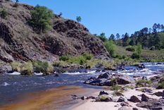 Este pueblo combina paisajes serranos, playas de río y distintas propuestas para disfrutar al aire libre.