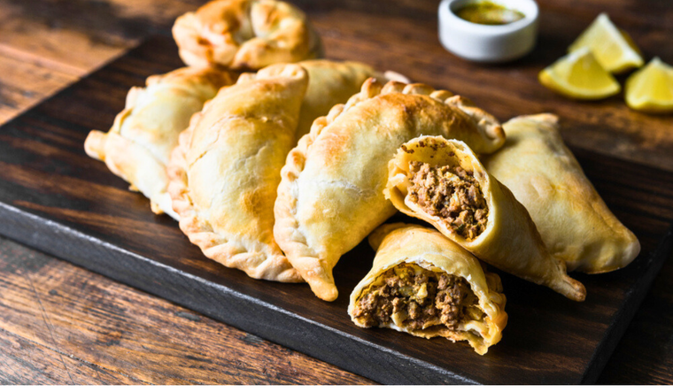 Empanadas de carne estilo argentino: ¡prepáralas en casa! Foto: Shutterstock
