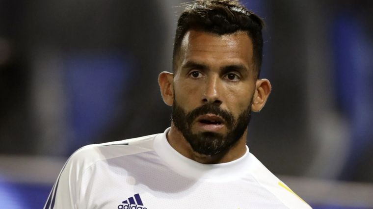 Caruso Lombardi apuntó contra Tevez y aseguró que no puede dirigir a Rosario Central.