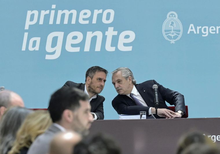 Presidente y ministro. Foto: Telam