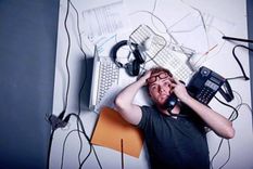 adiccion al trabajo: senales de alerta y herramientas para no ser un workaholic cronico