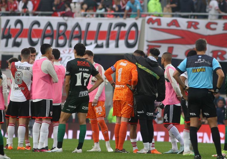 Se suspendió el encuentro entre River y Defensa y Justicia por el fallecimiento de un hincha en el Monumental Foto: NA