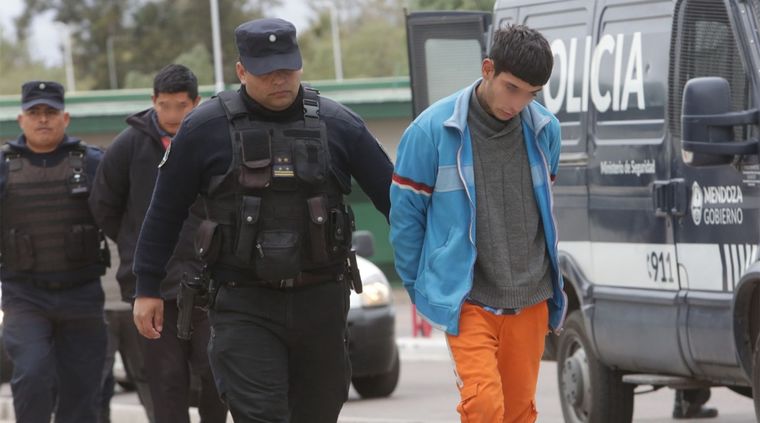 Uno de los detenidos por difundir miedo en redes sociales. Foto: Gentileza