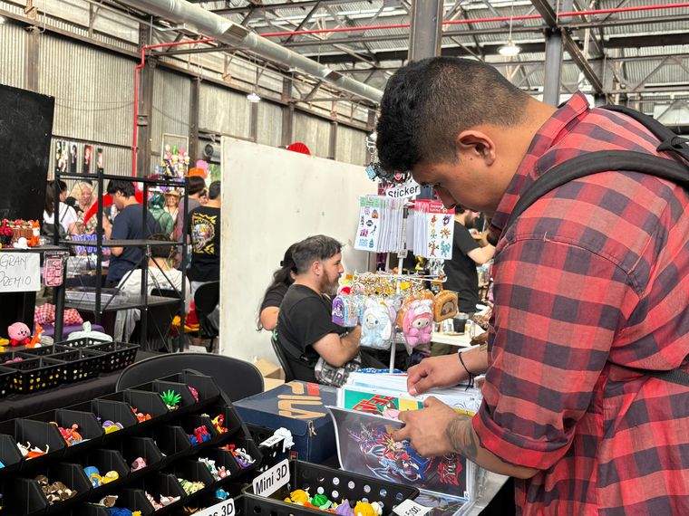 Posters, figuras, peluches y todo lo que te imagines. Posters, figuras, peluches y todo lo que te imagines.