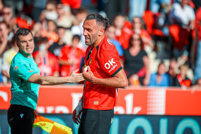 Muriqui fue el héroe de un Mallorca que se llevó un triunfo histórico ante el Madrid. Muriqui fue el héroe de un Mallorca que se llevó un triunfo histórico ante el Madrid.