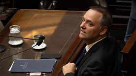 Manuel Adorni llegó al Congreso jaqueado por una investigación judicial en su contra por presunto enriquecimiento ilícito.