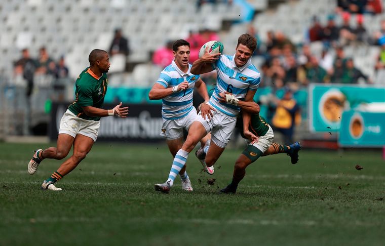 Los Pumas 7s Argentina venció a Sudáfrica y jugará por el 5° puesto. Foto: Prensa UAR