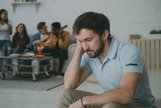 No tener amigos no siempre es malo.