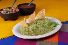en 20 minutos: prepara tus nachos caseros ¡una verdadera delicia!