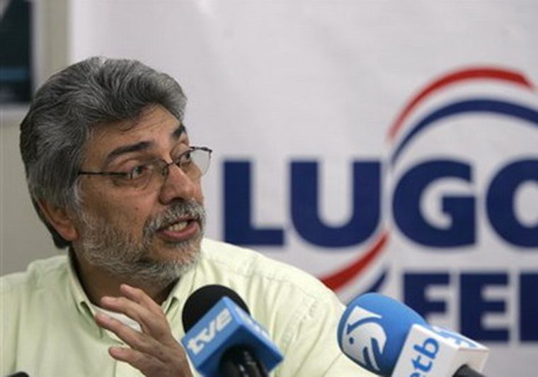 Fernando Lugo, un sacerdote presidente. Foto: Ap