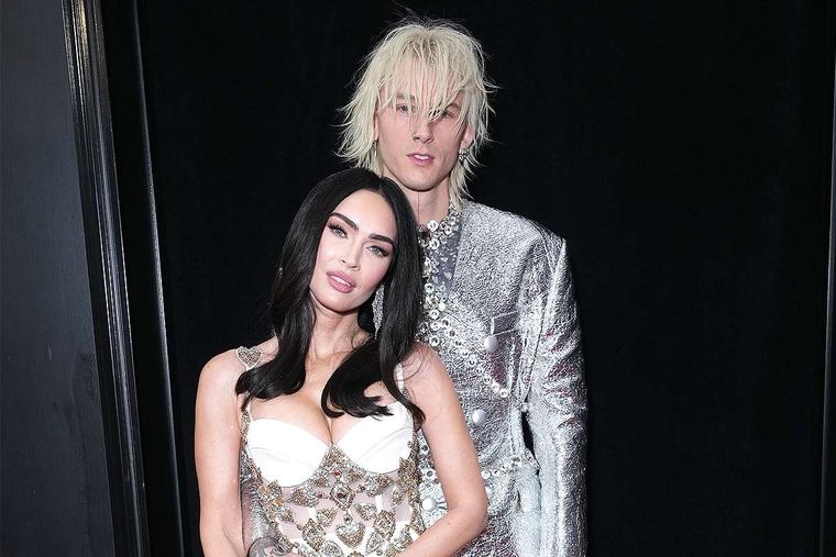 Aseguran que Machine Gun Kelly habría engañado a Megan Fox Megan Fox y Machine Gun Kelly Foto: KEVIN MAZUR/GETTY