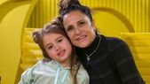 La actriz con su hija, Giovanna. La actriz con su hija, Giovanna.