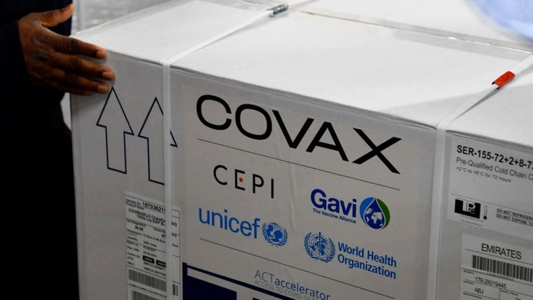 Las vacunas de Covax llegarán este domingo al país Foto: CNN