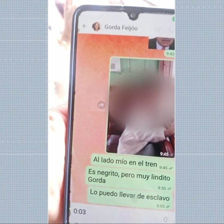 Los chats que probaron los comentarios racistas del argentino sobre un niño de 7 años.