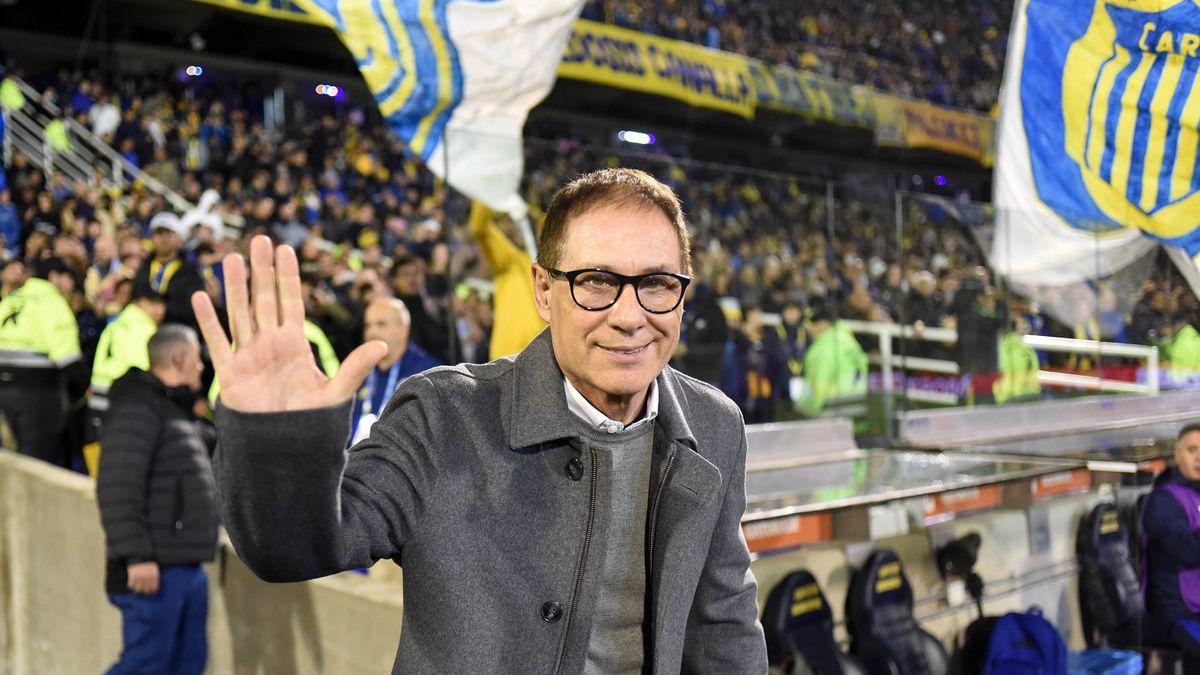 Tras su inesperada ida de Rosario Central, Ariel Holan dirigirá la Libertadores en un grande de Sudamérica