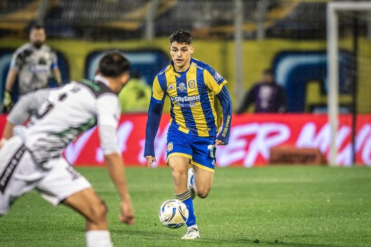 Santiago Segovia es pretendido por River. Santiago Segovia es pretendido por River.