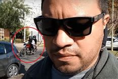El hombre comenzó grababa un video y en ese momento se acercaron dos motochorros Foto: Canal de Youtube: Marcelo Muñoz El hombre comenzó grababa un video y en ese momento se acercaron dos motochorros Foto: Canal de Youtube: Marcelo Muñoz