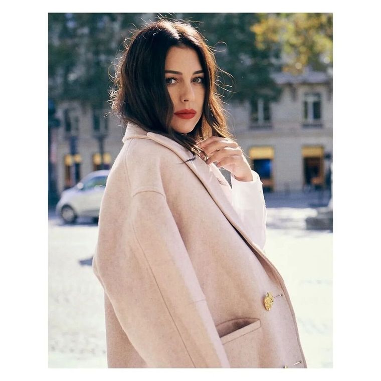 Blanca Suárez nos permite entrar a sus looks con los jeans que querrás tener este año. Foto: Instagram