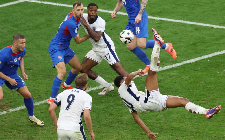 El hombre del Real Madrid convirtió un verdadero golazo. Foto: EFE