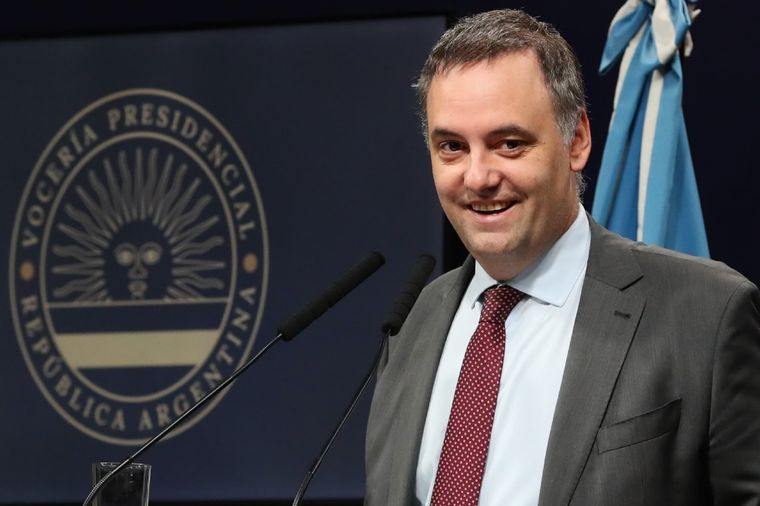 El vocero presidencial, Manuel Adorni, puso la condición para ser candidato en las Elecciones Legislativas de 2025. Foto: Prensa Presidencia