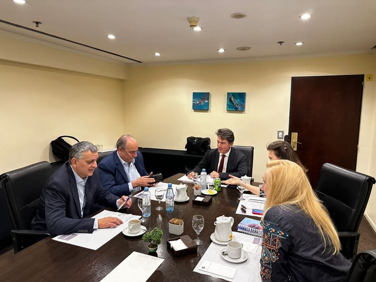 Javier Milei tiene a la persona para conducir YPF.