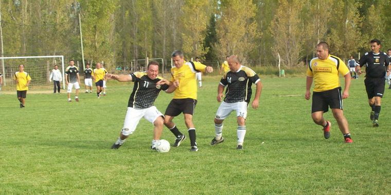 Duelo de Titanes... Foto: Mediamza.com