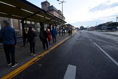 Luego del anuncio de la cámara de empresarios de transportes, UTA anunció un paro de colectivo como medida de fuerza. Luego del anuncio de la cámara de empresarios de transportes, UTA anunció un paro de colectivo como medida de fuerza.