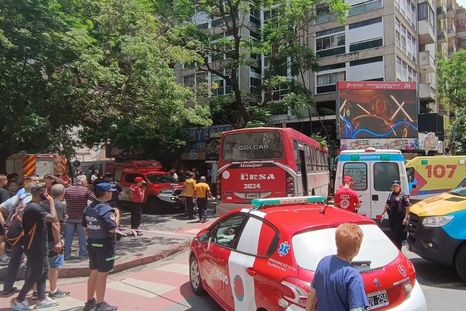 El hecho ocurrió en la esquina de Chacabuco e Illia.  Foto: X