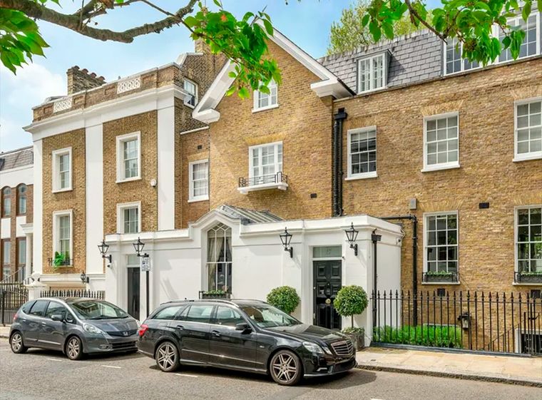Después de perder las elecciones generales en 1945, Churchill compró una hermosa casa en Kensington, Londres, que ha entrado recientemente en el mercado por 19,5 millones de libras esterlinas ( 24,75 millones de dólares).. Foto: Knight Frank