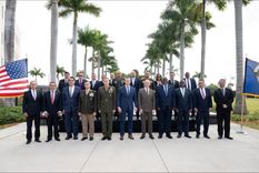 El ministro de Defensa, Carlos Presti, participó de una cumbre de Seguridad en Miami encabezado por el secretario de Guerra de Estados Unidos, Pete Hegseth. El ministro de Defensa, Carlos Presti, participó de una cumbre de Seguridad en Miami encabezado por el secretario de Guerra de Estados Unidos, Pete Hegseth.