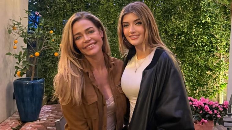 Denise Richards y su hija Sami Sheen, estrellas de OnlyFans. Foto: Instagram @samisheen