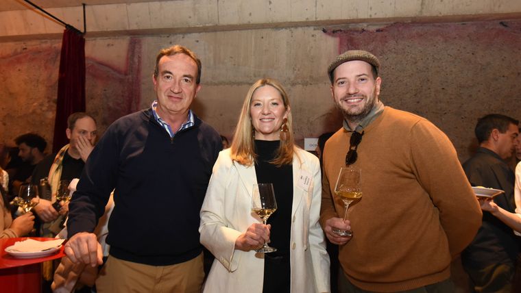 Gabriel Fidel, Lorena Cepparo y Francisco Bragoni.