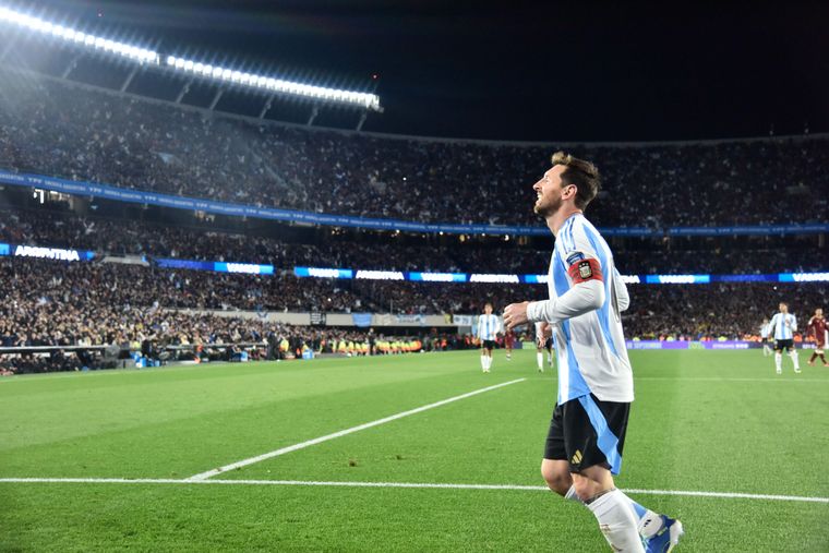 Lionel Messi nunca perdió un partido en el Monumental.