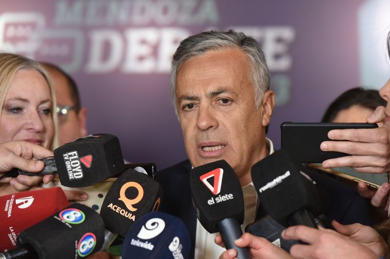 Alfredo Cornejo tras el debate de candidatos Foto: Maximiliano Ríos/MDZ