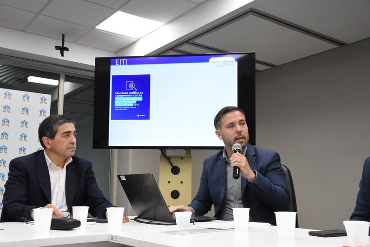 El director de Minería de la provincia, Jerónimo Shantal, expuso en el plenario de comisiones. Foto: Prensa Legislatura de Mendoza