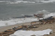 tragedia en la costa de italia: se ahogaron mas de 60 migrantes en un naufragio tragedia en la costa de italia: se ahogaron mas de 60 migrantes en un naufragio