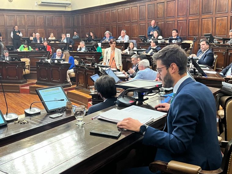 Uno de los miembros del partido del escándalo- Foto: X: @EFugazzotto