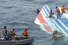Aunque aparecieron restos en la superficie del Atlántico, se tardó dos años en encontrar el avión en el fondo del mar Foto: GETTY IMAGES