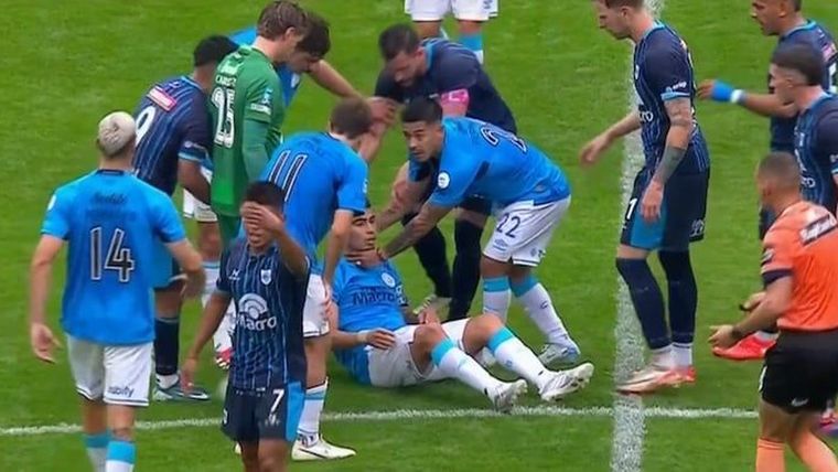 Susto enorme: Zelarayán se descompensó en pleno partido de Belgrano por la Copa Argentina.