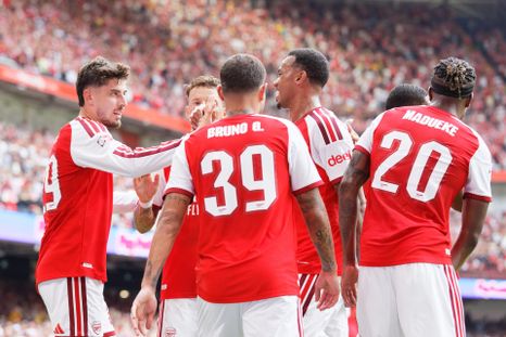Arsenal goleó al Manchester City y conquistó la Community Shield.