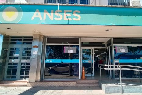 Anses continúa con el calendario de pagos de diciembre: jubilados y asignaciones según DNI. Anses continúa con el calendario de pagos de diciembre: jubilados y asignaciones según DNI.