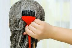 como eliminar las manchas de tintura o tinte para el cabello de las toallas