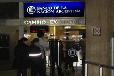MDZol | En los bancos Nación y Credicoop se pueden realizar los trámites. Foto: MDZ